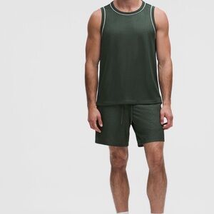 Lululemon NWT Double Layered Mesh Linerless Short 7” Rainforest green Vapor XXL
